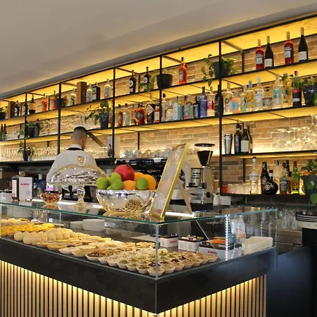 Penzion Bistro By Sigor Peschiera Borromeo